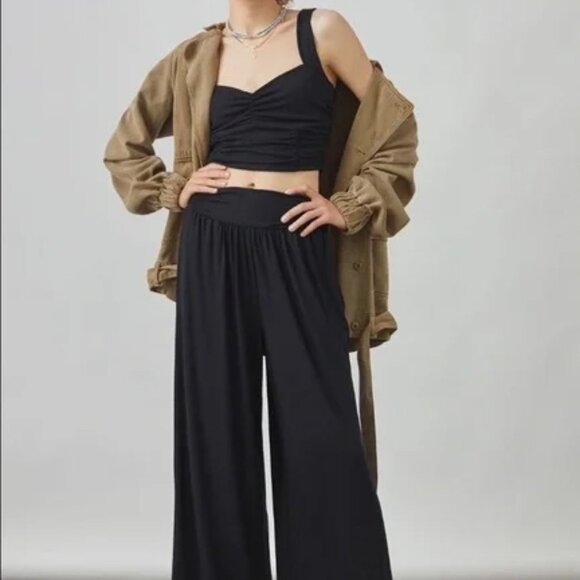 Anthropologie BLACK Maeve bra Crop top & High waisted Pants Medium - Picture 1 of 6